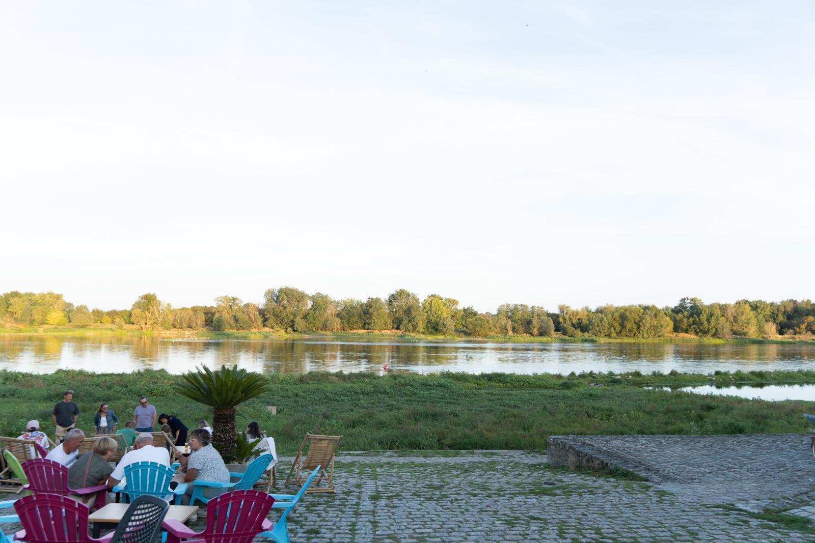 Vue sur la Loire en terrasse